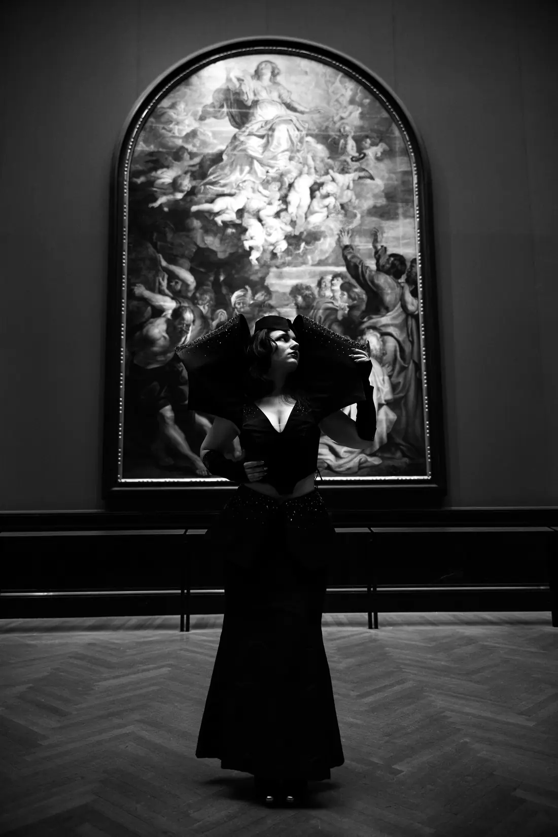 The collar dress in front of a Rubens altarpiece at the Kunsthistorisches Museum Vienna.